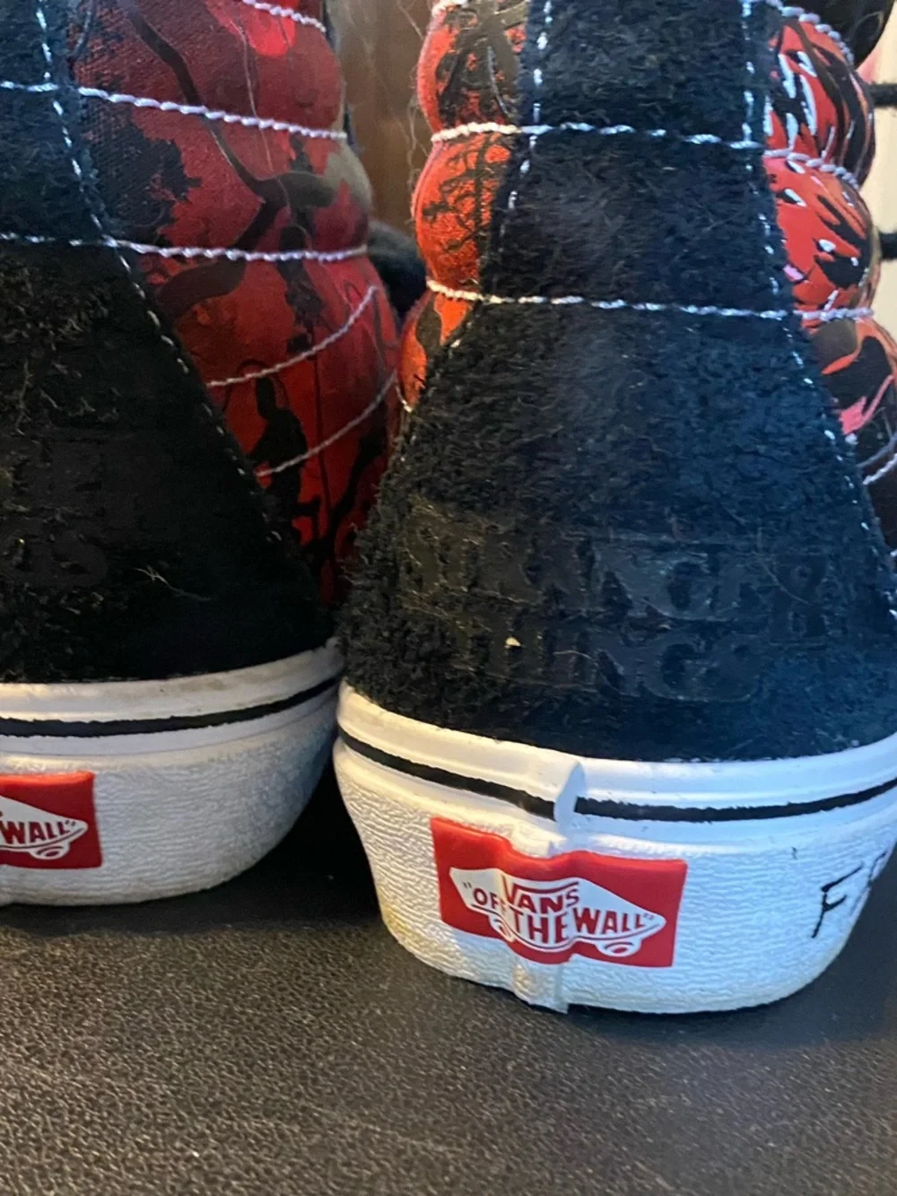 STRANGER THINGS Vans Red and Black Print high-top sneakers - Picture 3 of 14